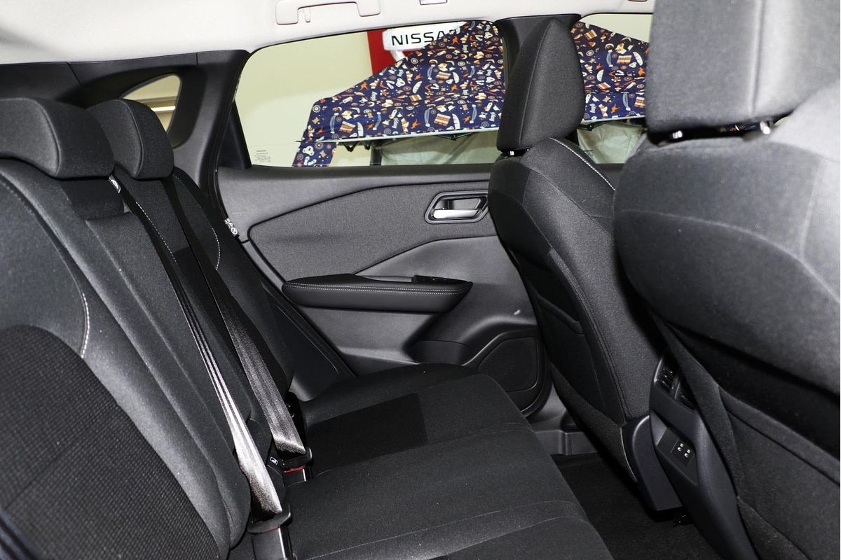 2025 Nissan QASHQAI ST J12