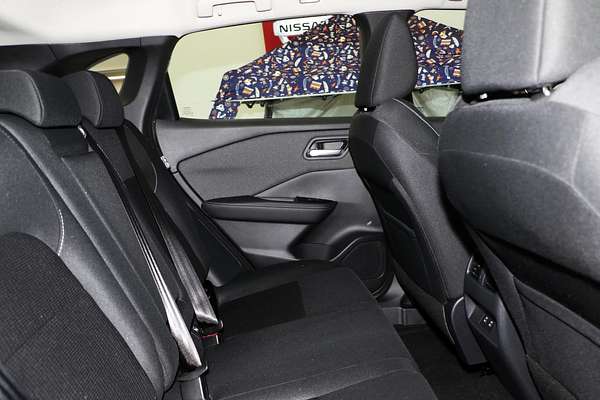 2025 Nissan QASHQAI ST J12