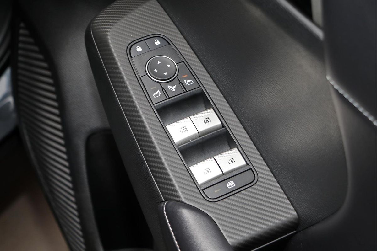 2024 Mitsubishi Outlander PHEV Aspire ZM