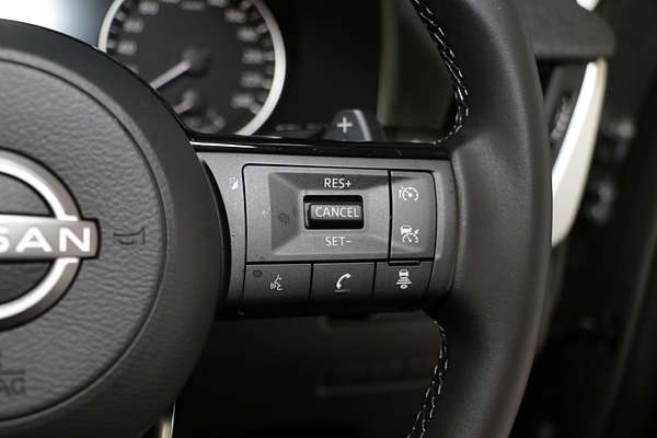 2025 Nissan QASHQAI ST J12