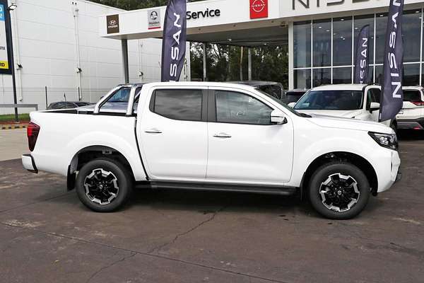 2024 Nissan Navara ST-X D23 4X4