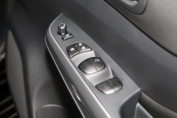 2024 Nissan Navara ST-X D23 4X4