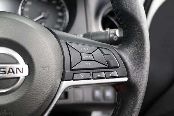 2024 Nissan Navara ST-X D23 4X4