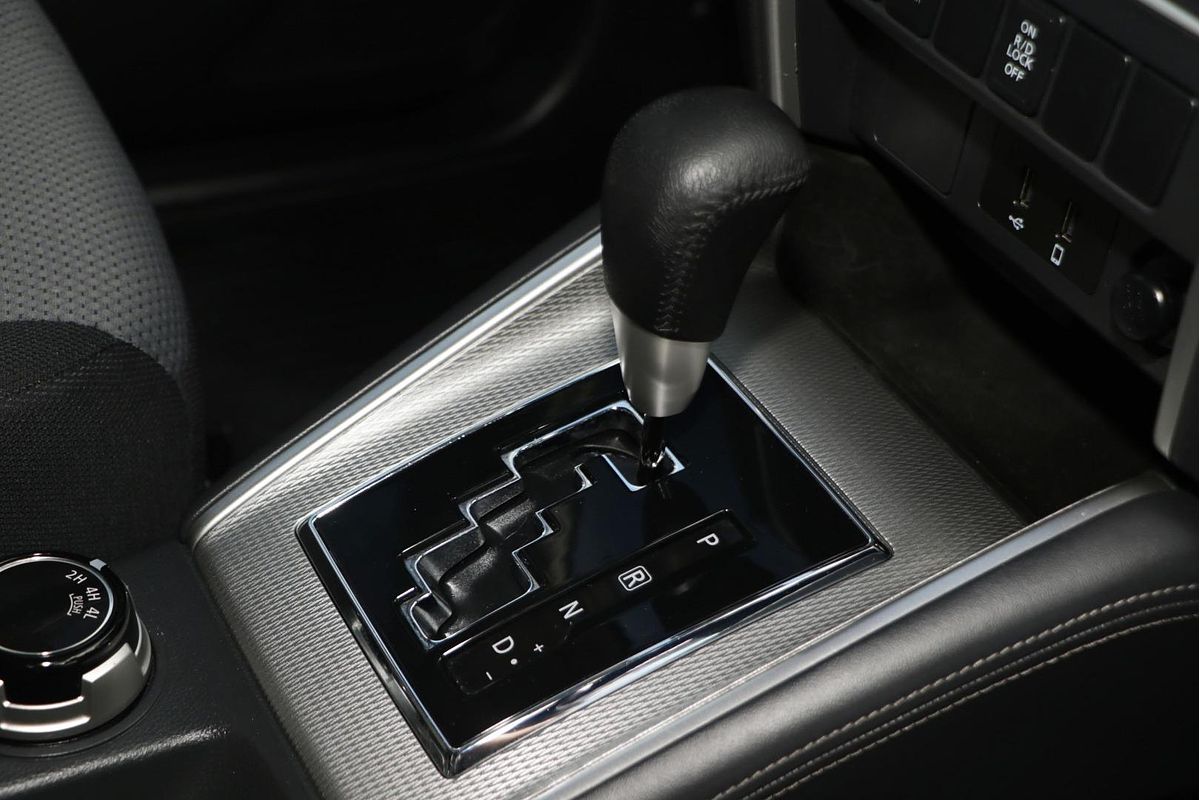 2022 Mitsubishi Triton GLX MR 4X4