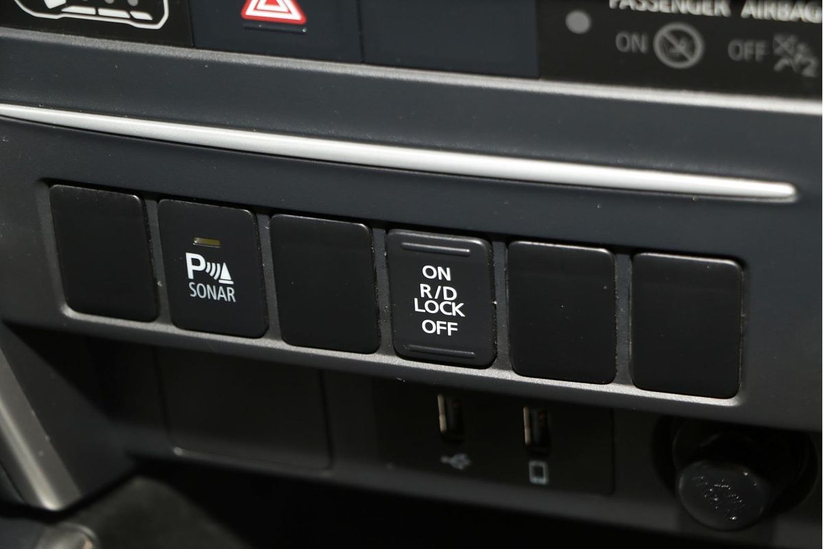 2022 Mitsubishi Triton GLX MR 4X4