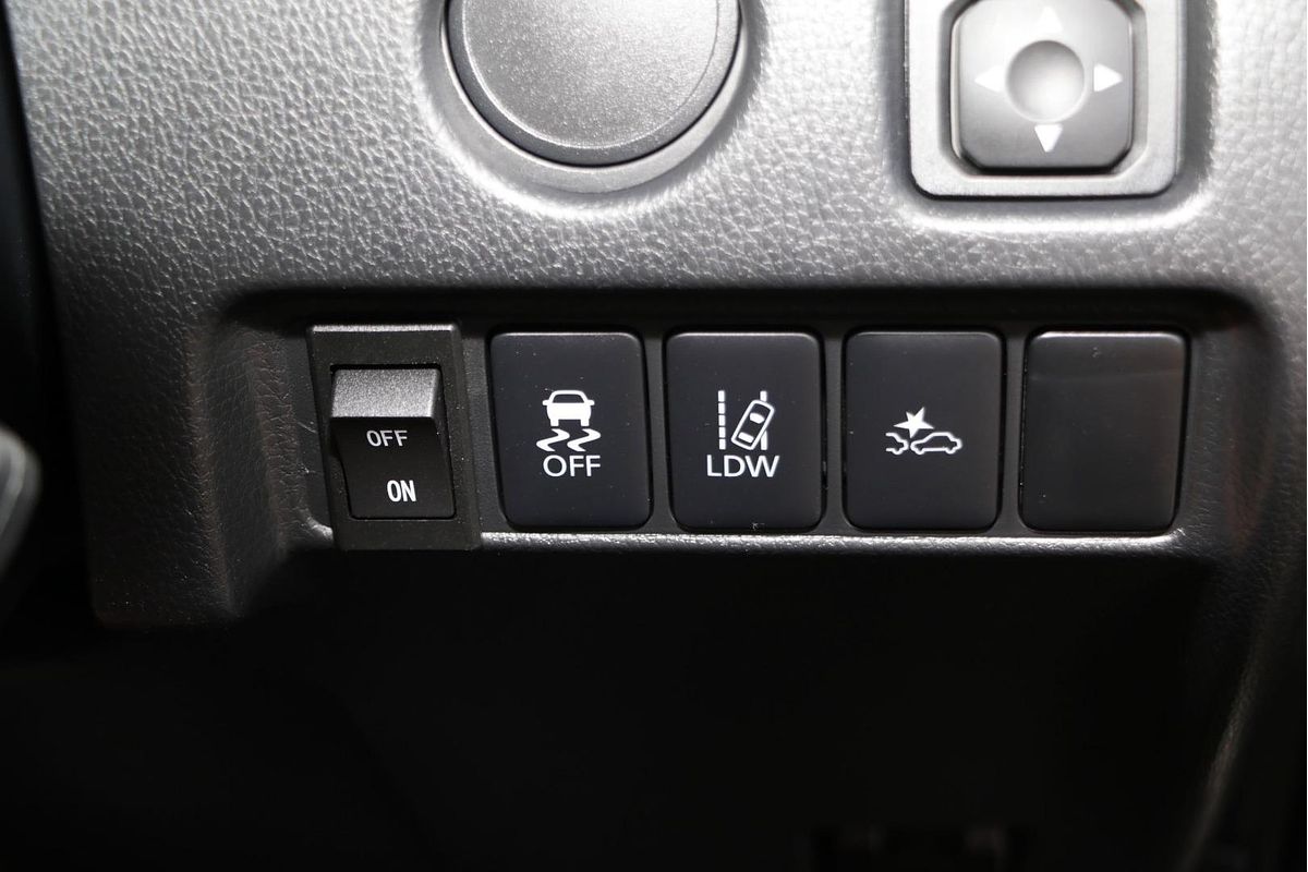2022 Mitsubishi Triton GLX MR 4X4