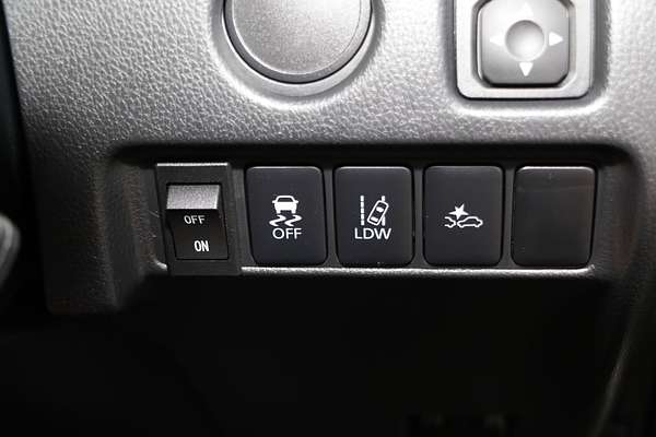 2022 Mitsubishi Triton GLX MR 4X4