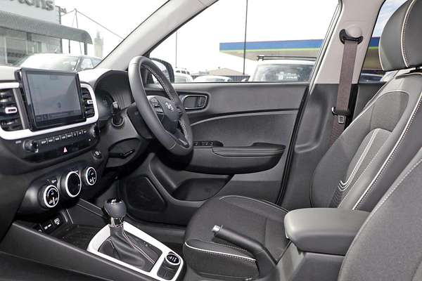 2024 Hyundai Venue Elite QX.V5