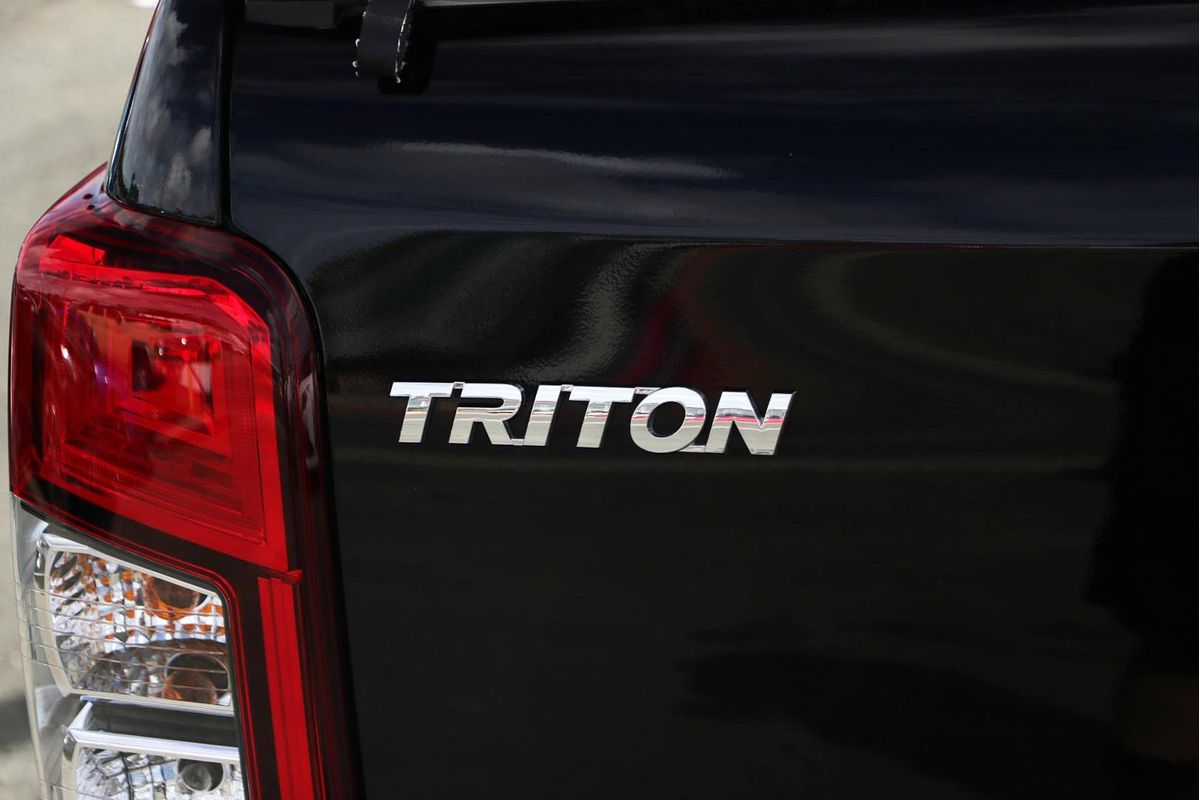 2022 Mitsubishi Triton GLX MR 4X4