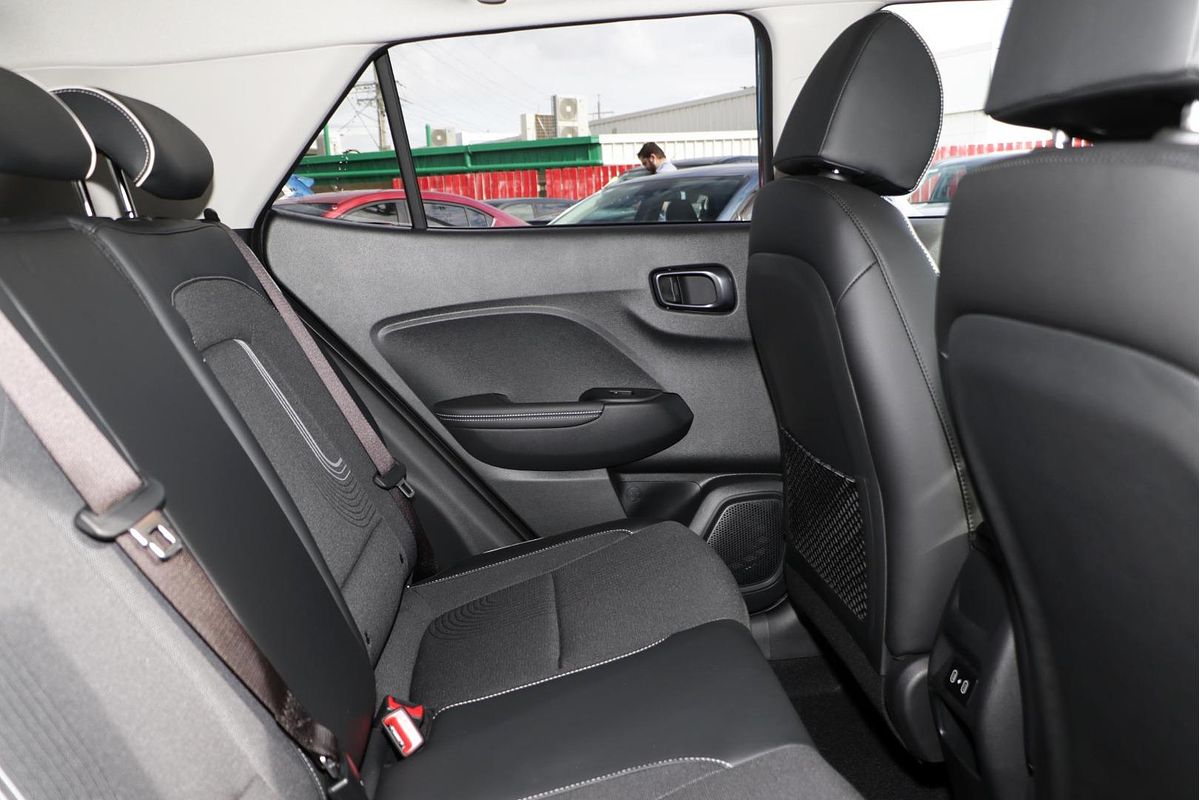 2024 Hyundai Venue Elite QX.V5