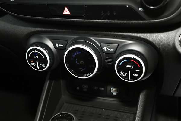 2024 Hyundai Venue Elite QX.V5