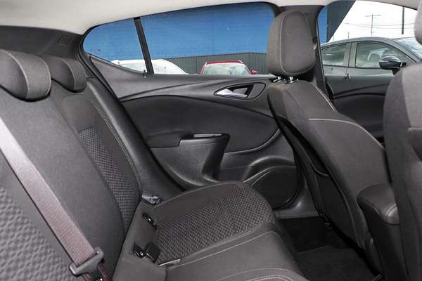 2019 Holden Astra R BK