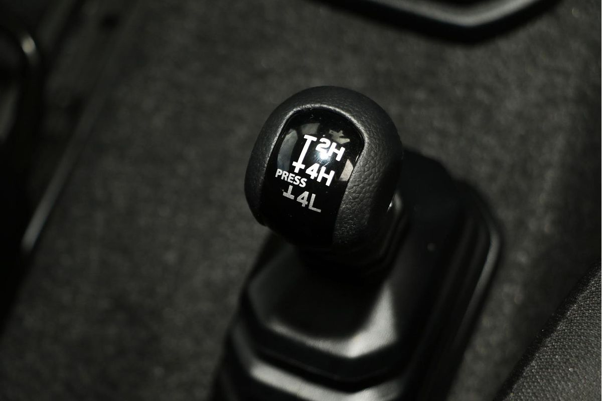 2023 Suzuki Jimny GLX GJ