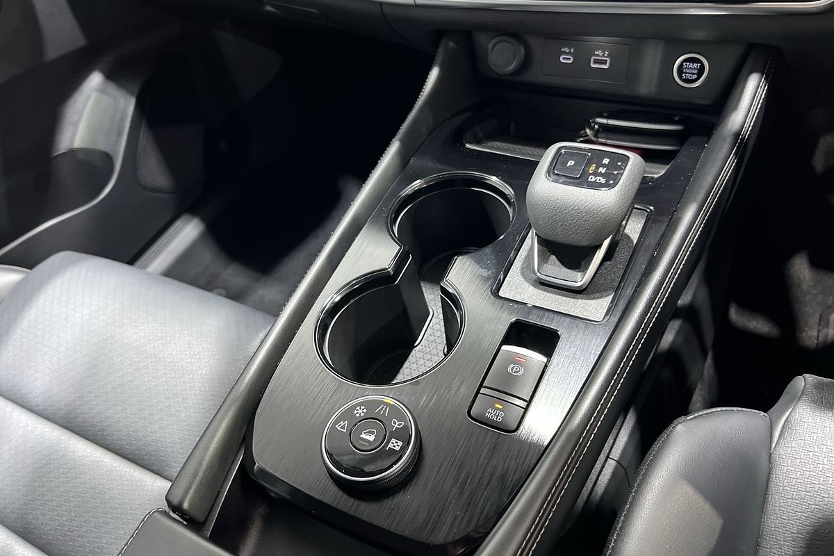 2023 Nissan X-TRAIL ST-L T33