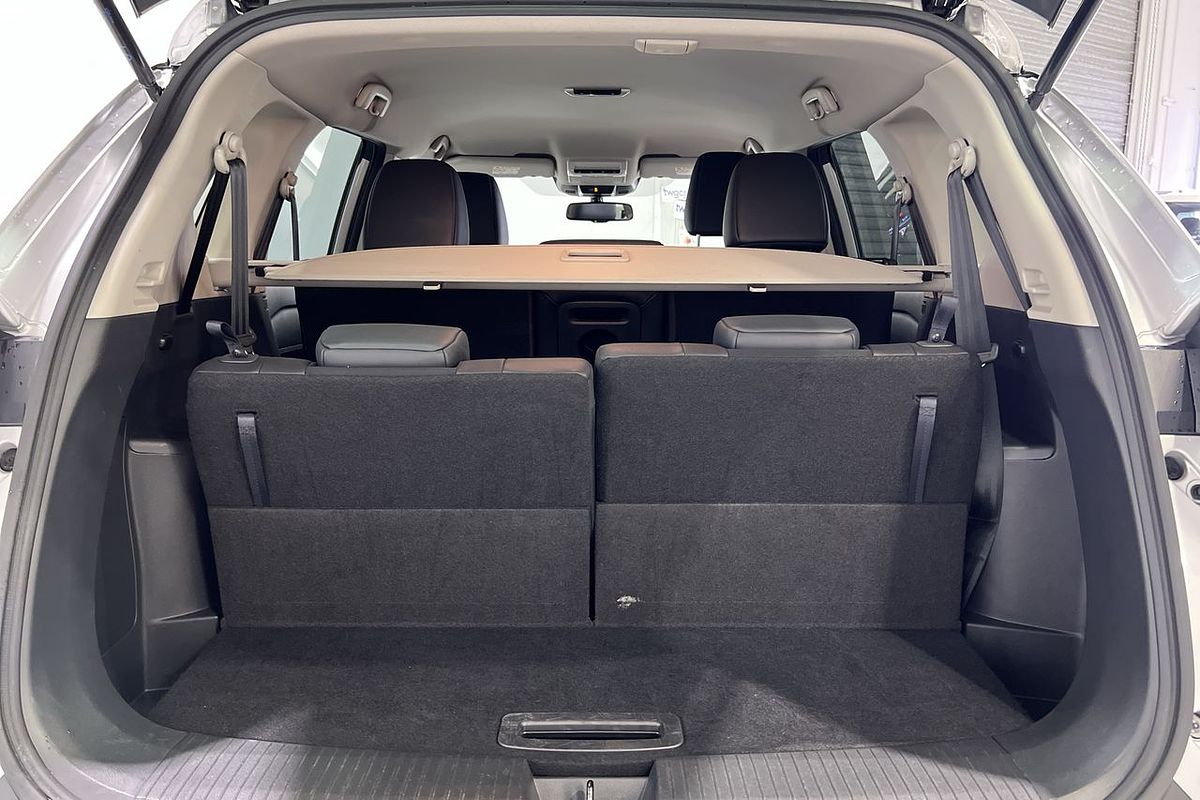 2023 Nissan X-TRAIL ST-L T33