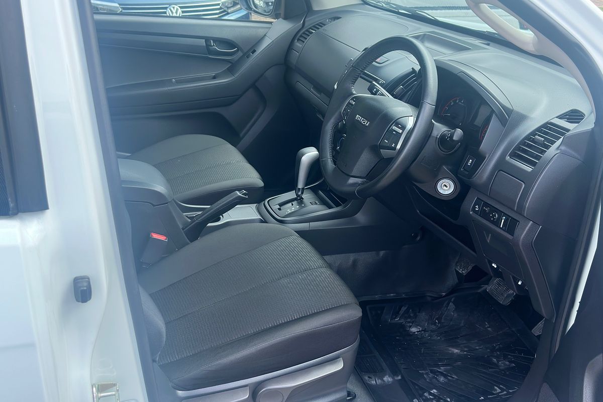 2019 Isuzu D-MAX SX High Ride Rear Wheel Drive