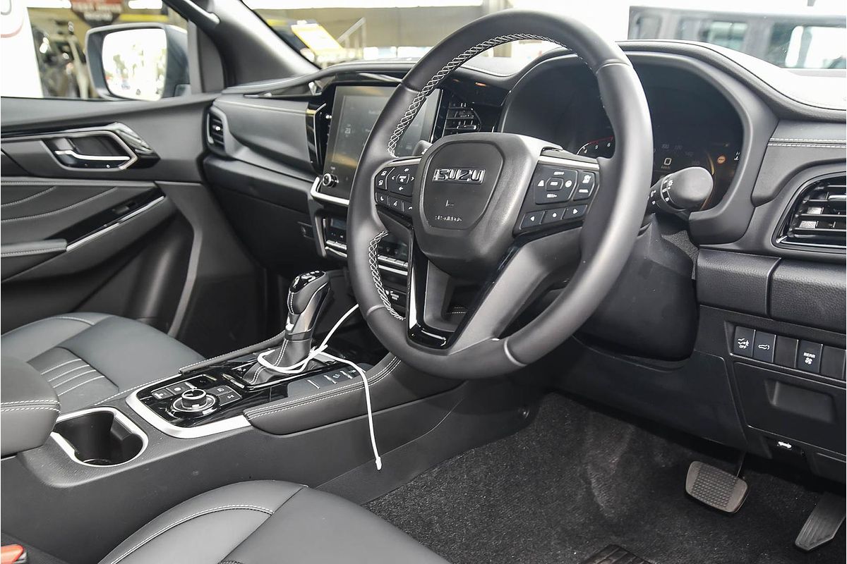 2025 Isuzu MU-X LS-T
