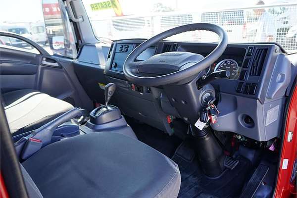 2017 Isuzu N Series NNR 45-150 4x2