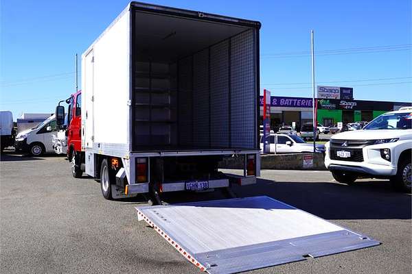 2017 Isuzu N Series NNR 45-150 4x2