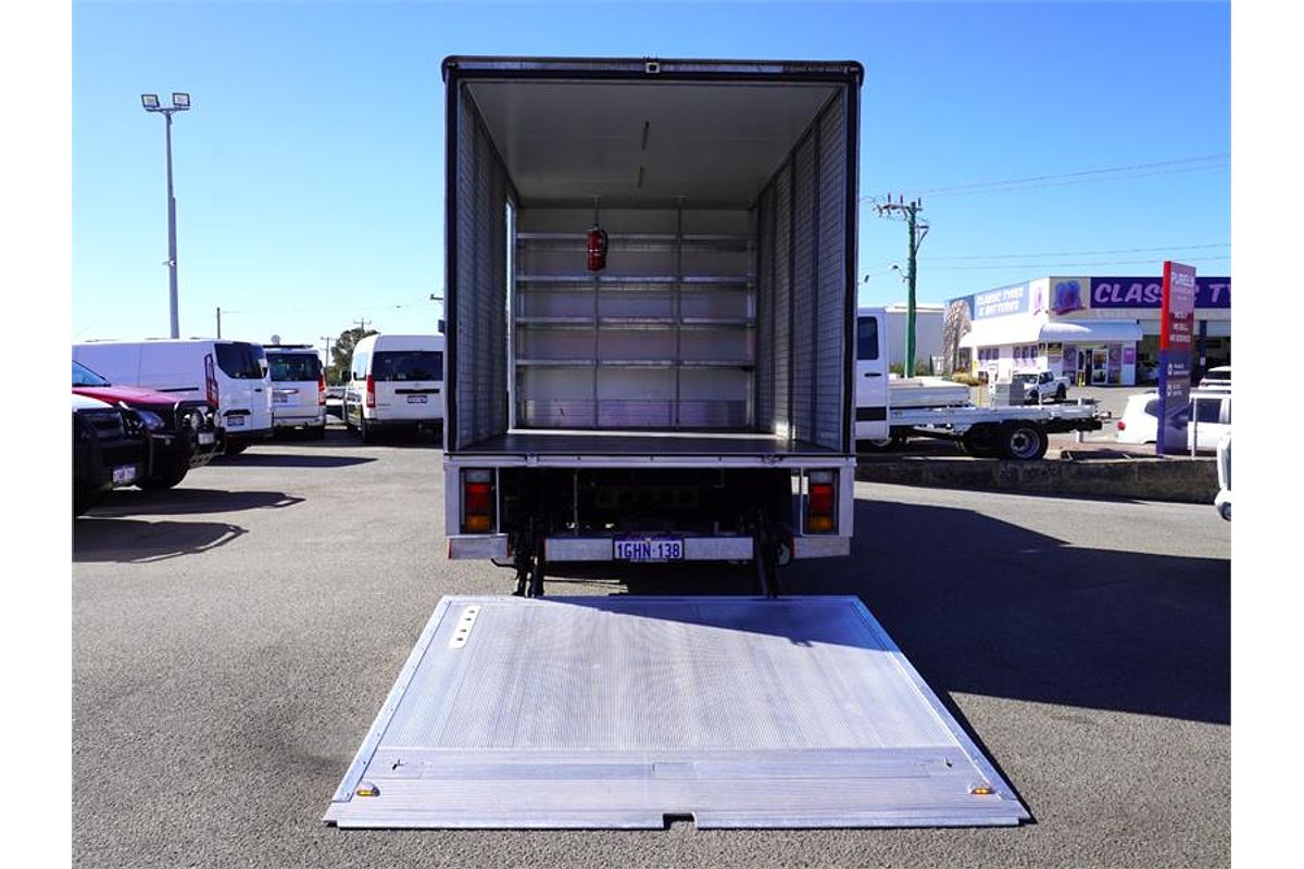 2017 Isuzu N Series NNR 45-150 4x2