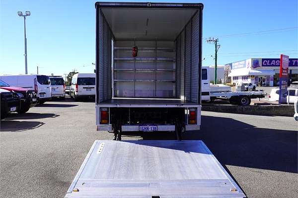 2017 Isuzu N Series NNR 45-150 4x2