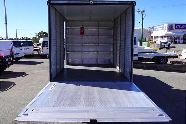 2017 Isuzu N Series NNR 45-150 4x2