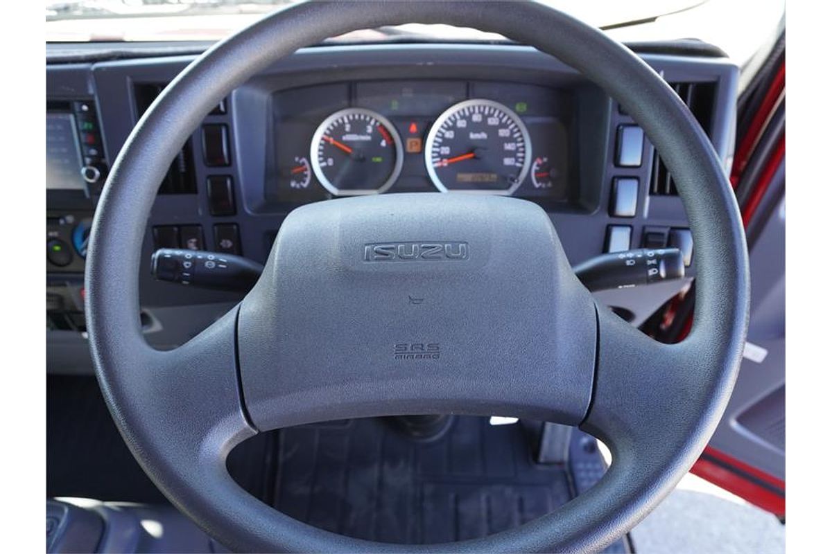 2017 Isuzu N Series NNR 45-150 4x2