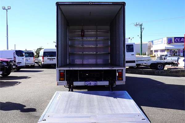 2017 Isuzu N Series NNR 45-150 4x2