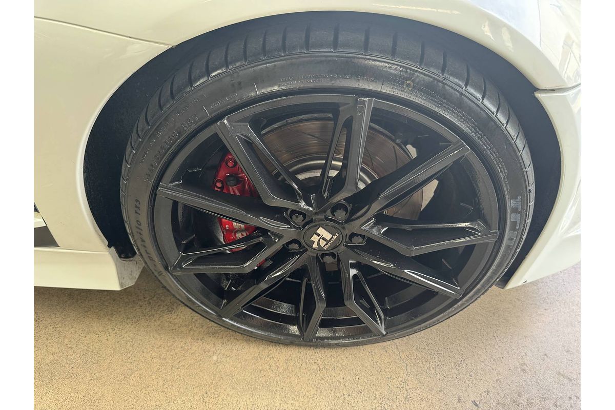 2009 Holden Special Vehicles Maloo R8 E Series 2 Rear Wheel Drive