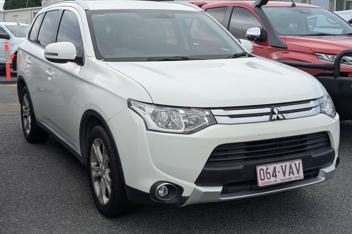 2014 Mitsubishi Outlander LS ZJ