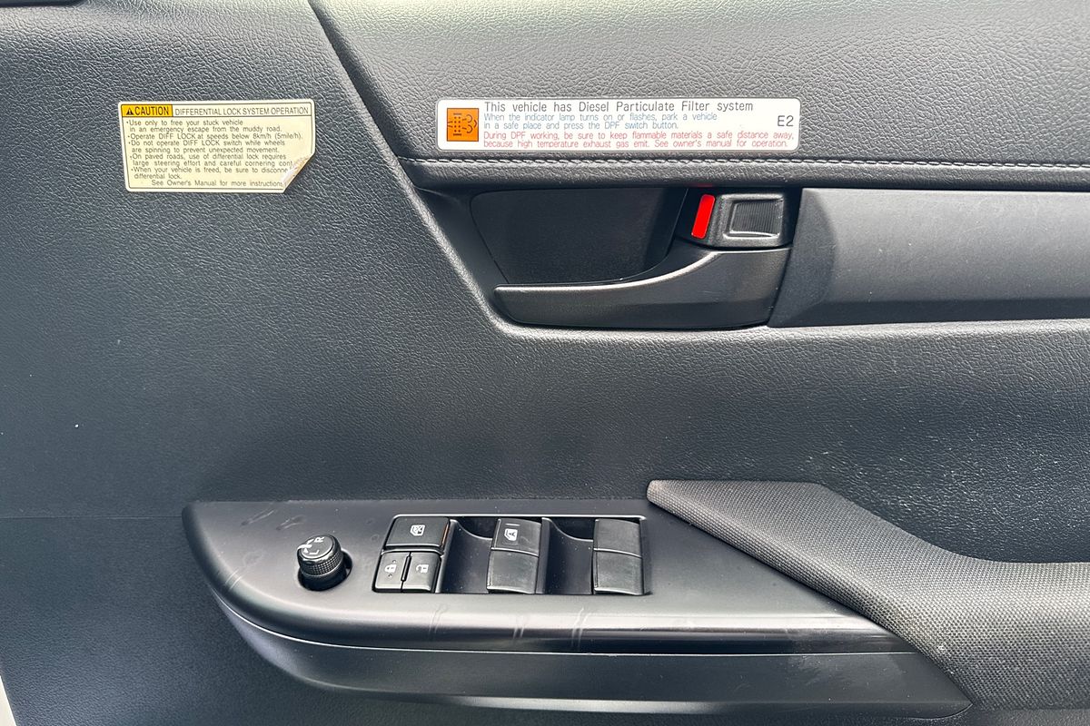 2019 Toyota Hilux SR GUN126R 4X4