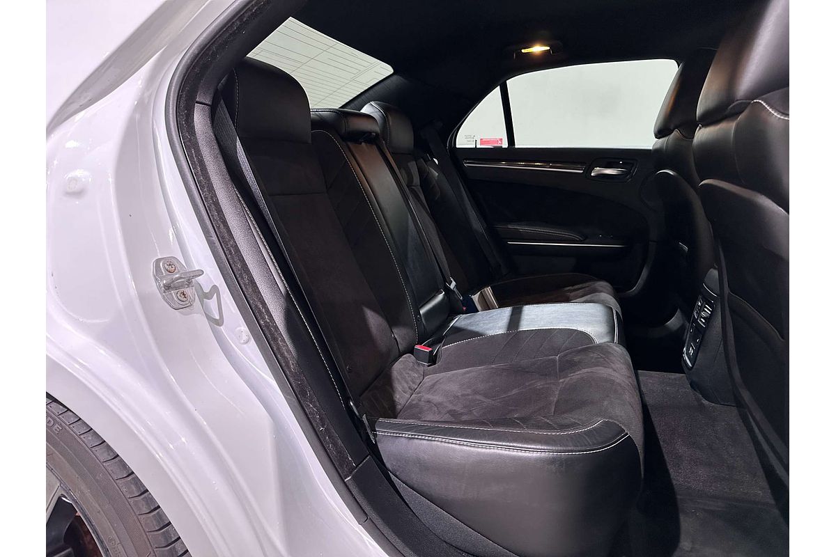 2017 Chrysler 300 SRT Hyperblack LX