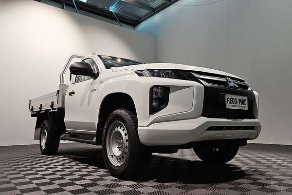 2023 Mitsubishi Triton GLX MR 4X4