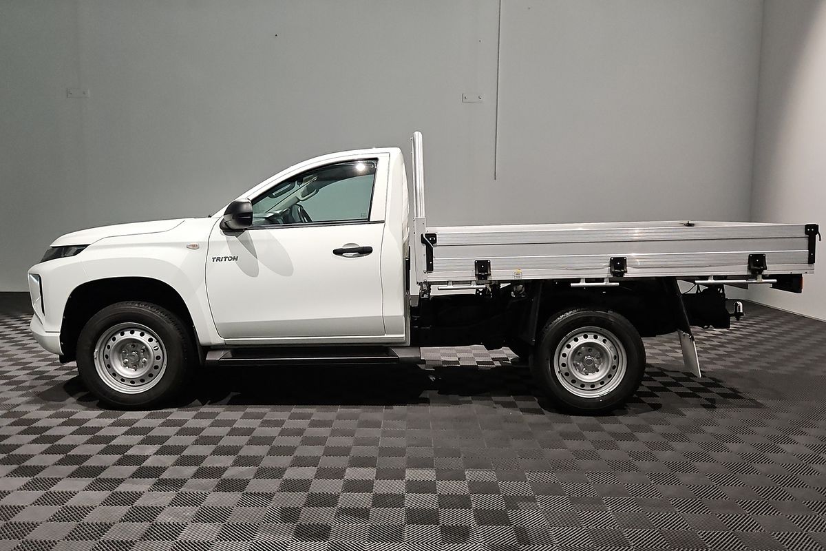 2023 Mitsubishi Triton GLX MR 4X4