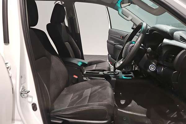 2022 Toyota Hilux SR GUN126R 4X4
