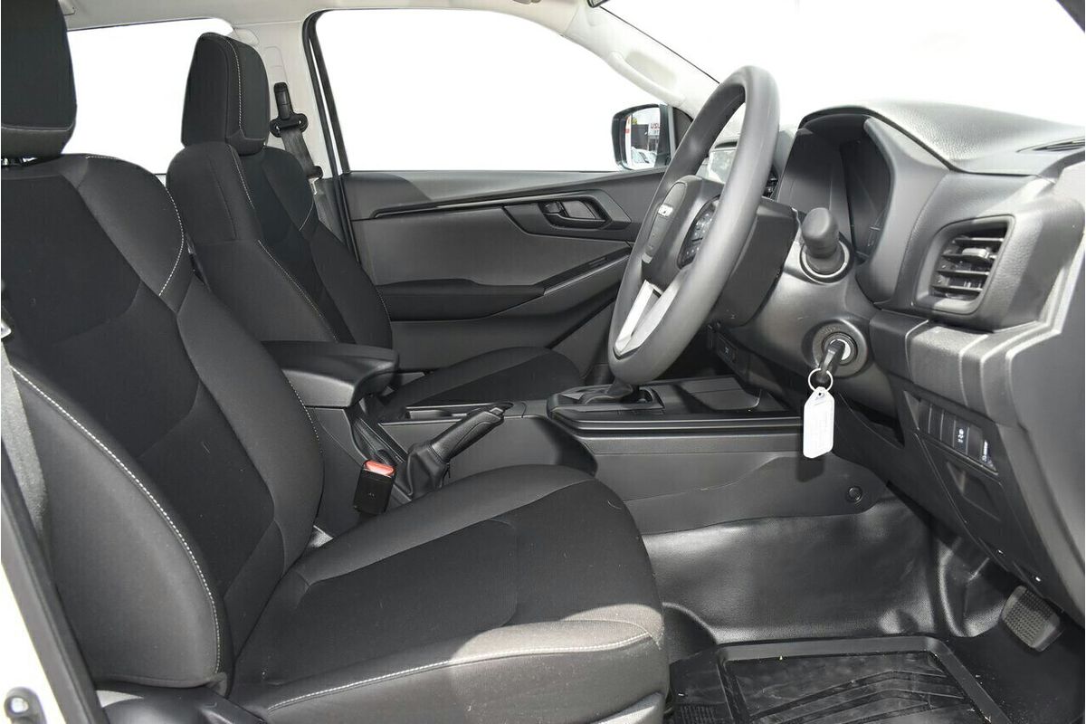 2024 Isuzu D-MAX SX High Ride Rear Wheel Drive
