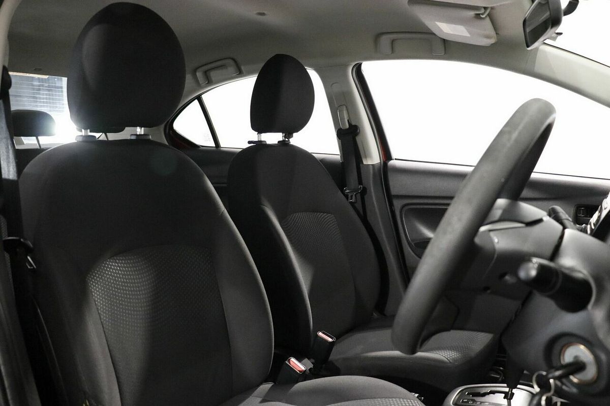 2014 Mitsubishi Mirage ES LA