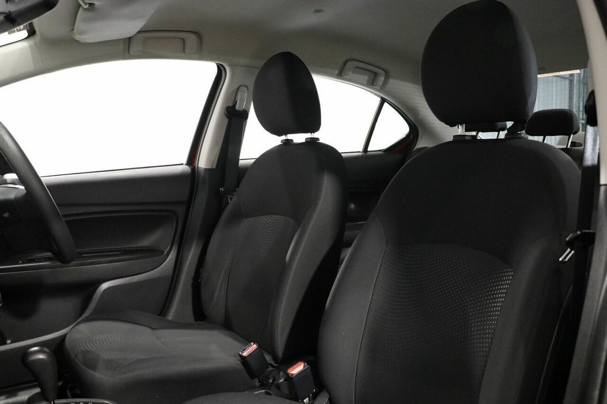 2014 Mitsubishi Mirage ES LA