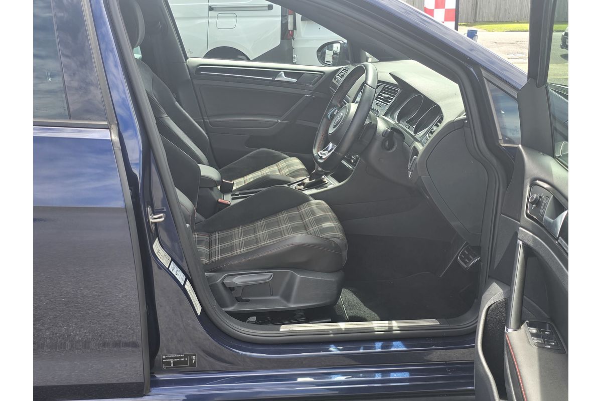 2016 Volkswagen Golf GTI 7