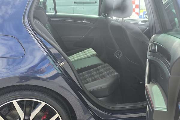 2016 Volkswagen Golf GTI 7