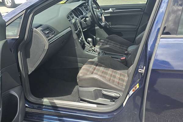 2016 Volkswagen Golf GTI 7