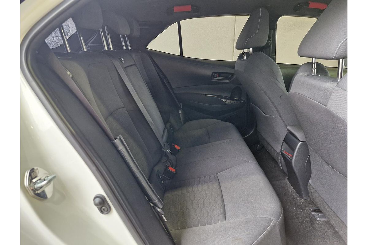 2018 Toyota Corolla Ascent Sport MZEA12R