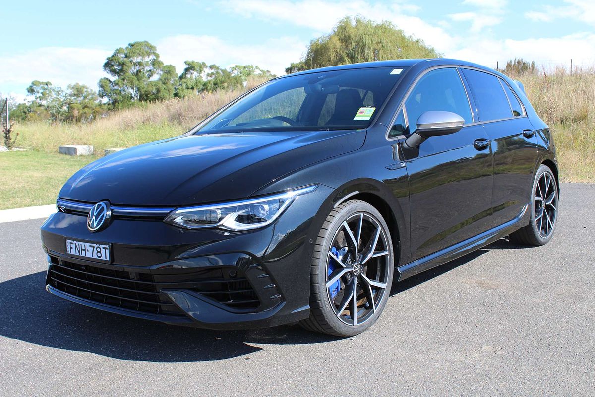 2024 Volkswagen Golf R 8