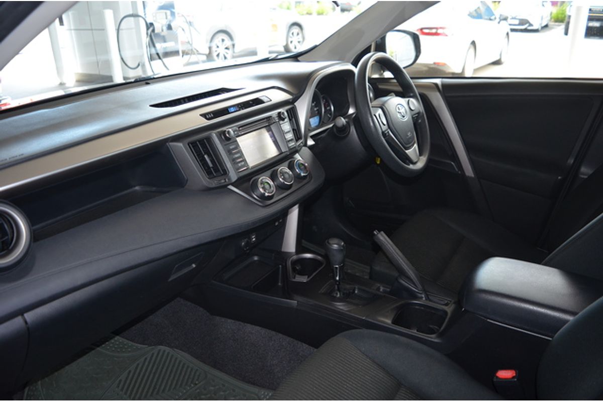 2017 Toyota RAV4 GX ZSA42R