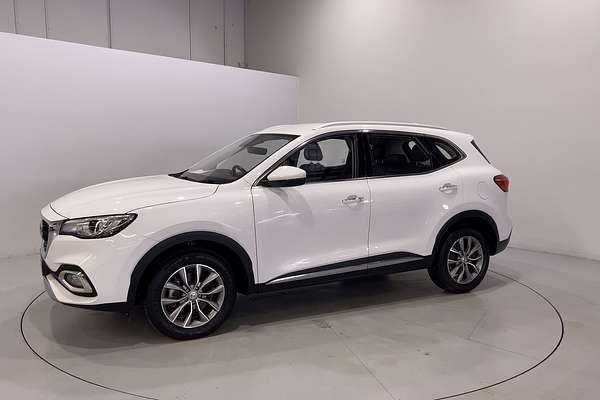 2022 MG HS Vibe SAS23