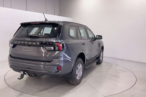 2024 Ford Everest Ambiente