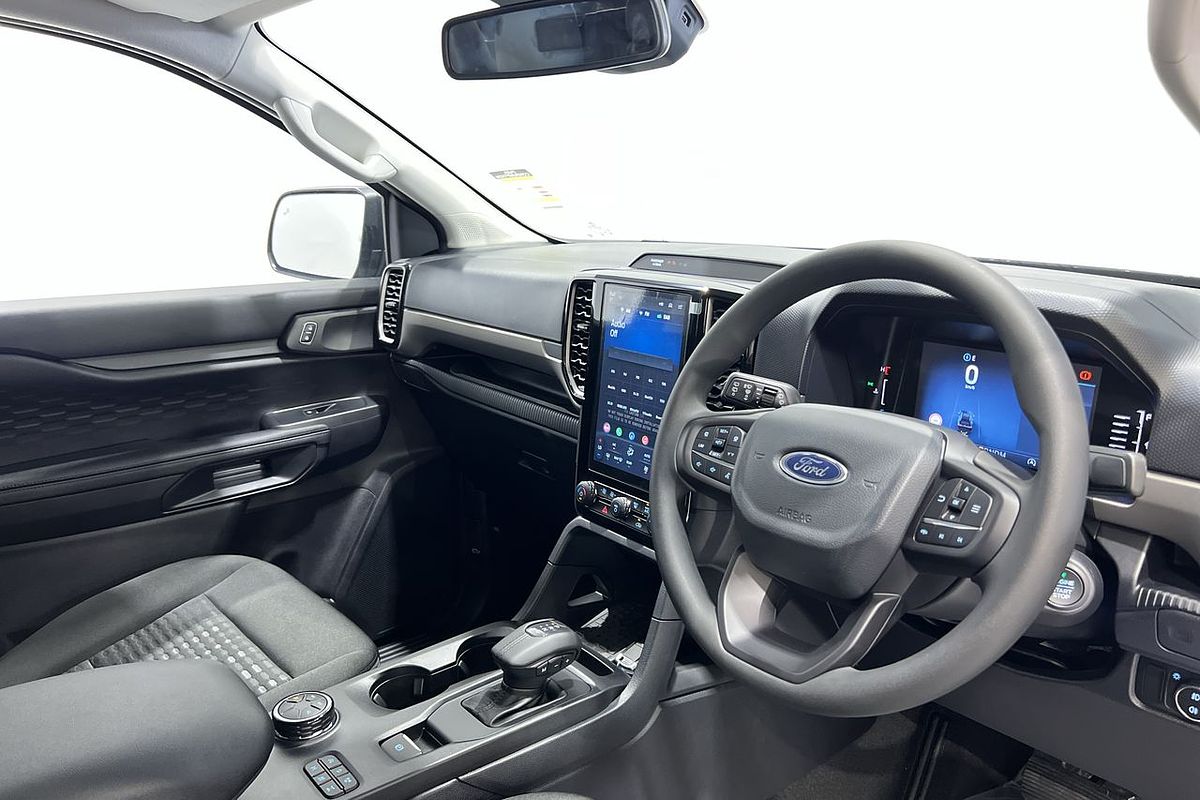 2024 Ford Everest Ambiente