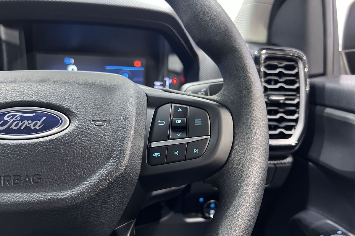 2024 Ford Everest Ambiente
