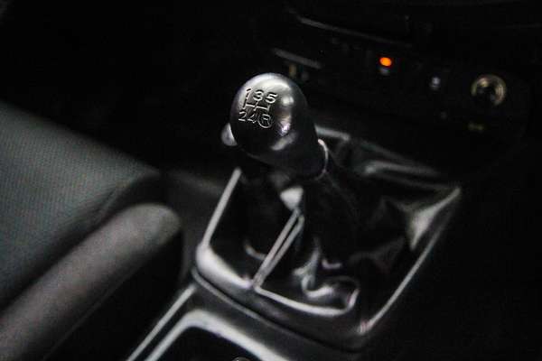 2014 Toyota Hilux SR KUN26R 4X4