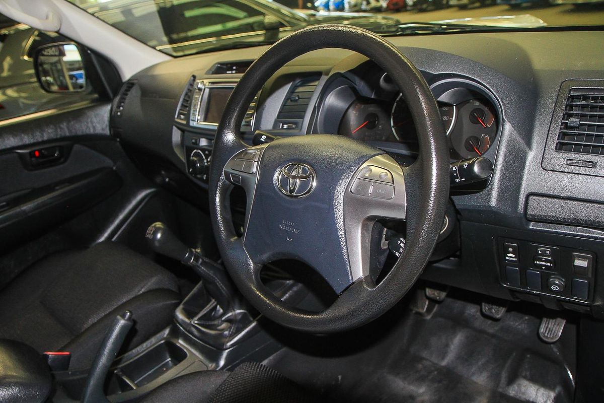 2014 Toyota Hilux SR KUN26R 4X4